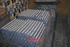時(shí)風(fēng)SSF5040XLC冷藏車(chē)用的全柴4A1-68C40發(fā)動(dòng)機(jī)的大修及配件