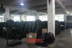 宇通YTZ5121JGKB高空作業(yè)車(chē)用的康明斯ISDe180 40發(fā)動(dòng)機(jī)的修理及配件