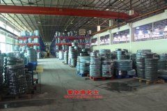 五菱LZW1010VHNBi1微高頂廂式貨車用的五菱LJ462QE1發(fā)動機的修理及配件