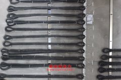 運(yùn)王YWQ5200CXY倉(cāng)柵式運(yùn)輸車(chē)用的康明斯B190 33發(fā)動(dòng)機(jī)的配件及維修