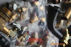 中發(fā)CHW3091C自卸垃圾車用的玉柴YC4E140-20發(fā)動(dòng)機(jī)的配件及保養(yǎng)