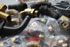 金南XQX6101H大型旅游客車(chē)用的一汽CA6DF2-24發(fā)動(dòng)機(jī)的大修及配件