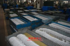 華菱之星HN6120H客車用的康明斯ISLE+325 30發(fā)動機(jī)的配件及保養(yǎng)